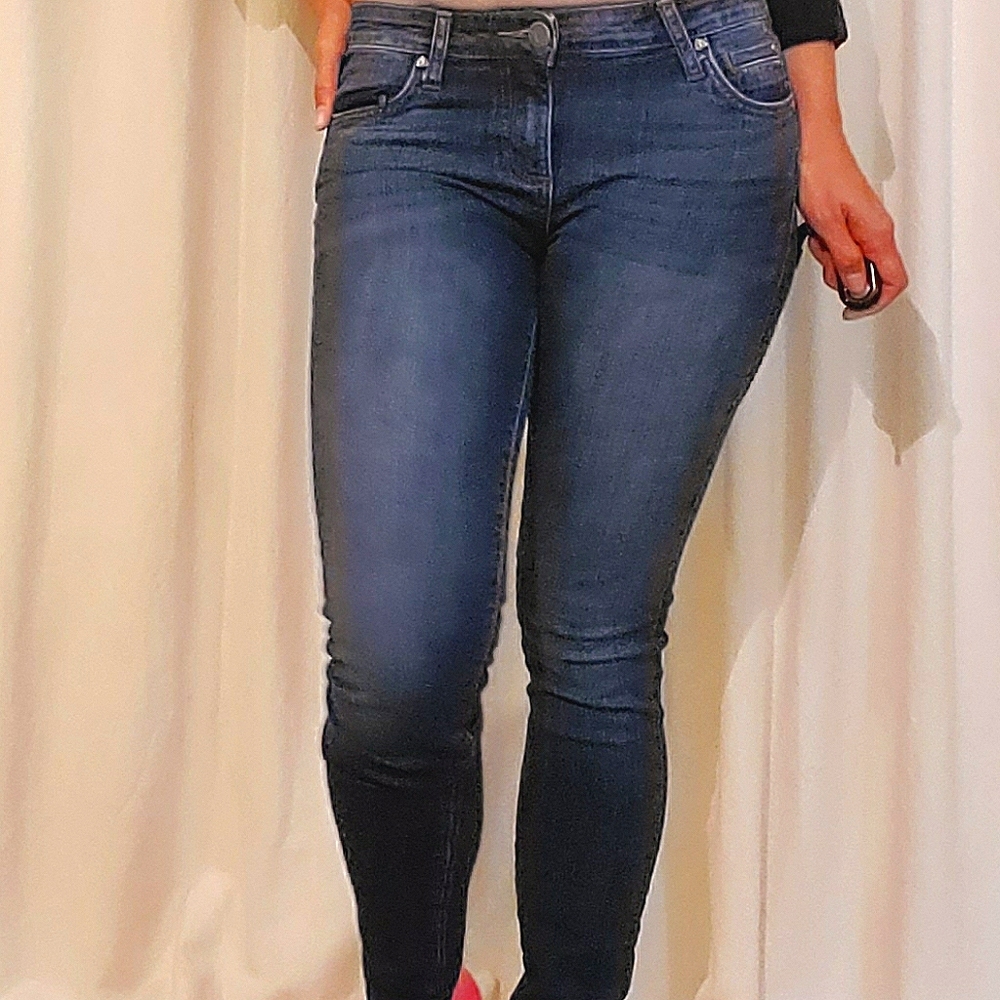 Kut From The Kloth; Mia Toothpick Skinny size 2